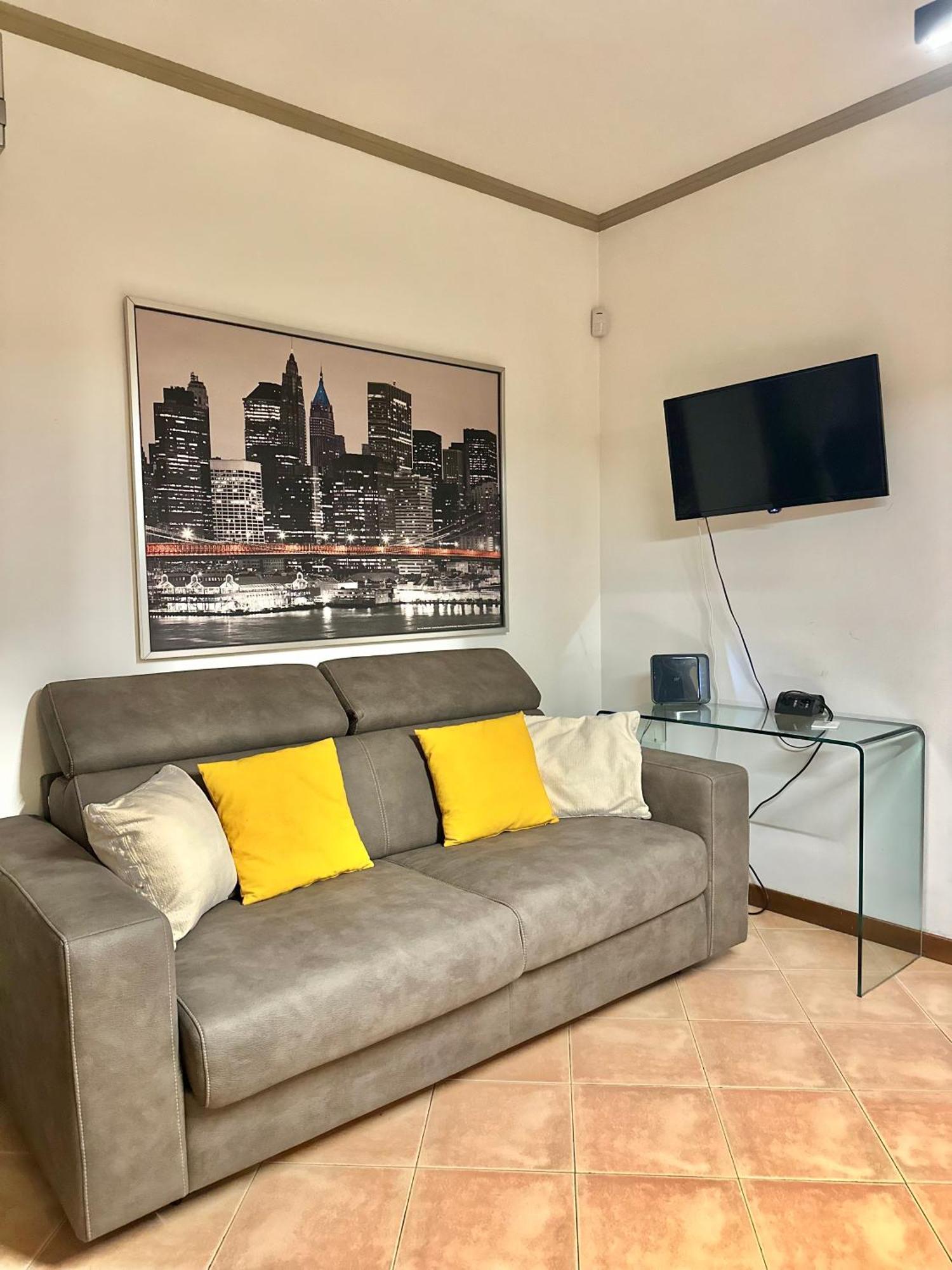 Apartment With Private Parking - Roma Est. Lunghezza 外观 照片